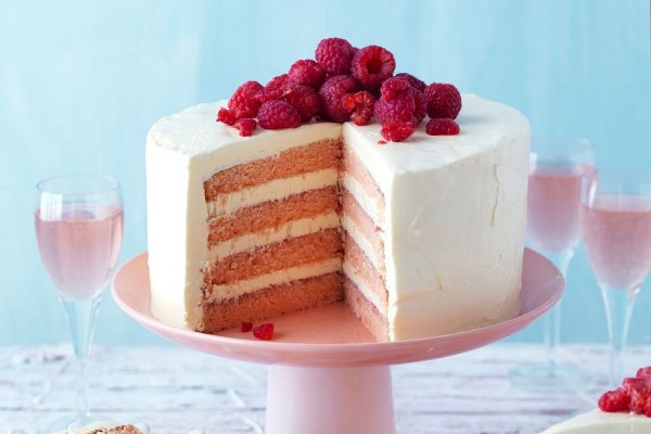 raspberry layer cake