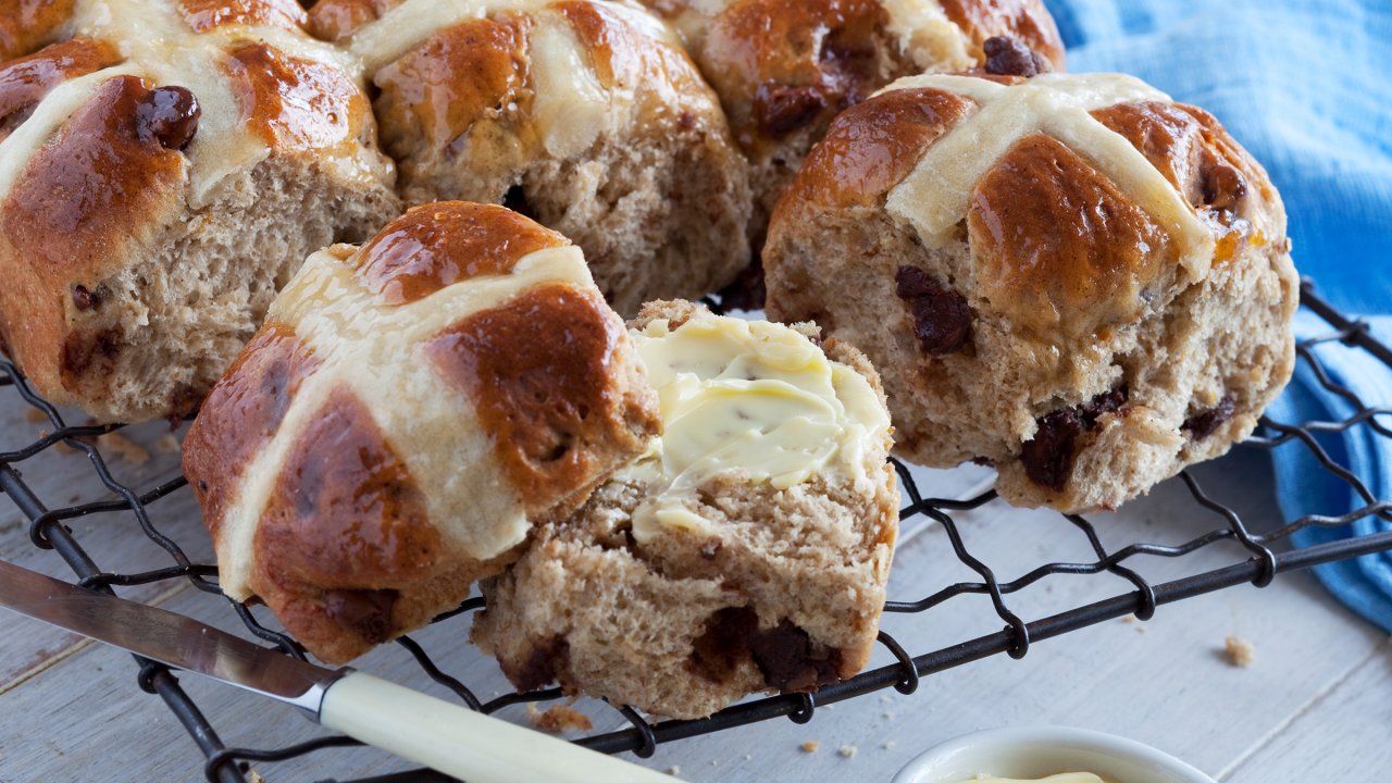 Choc Chip Hot Cross Buns