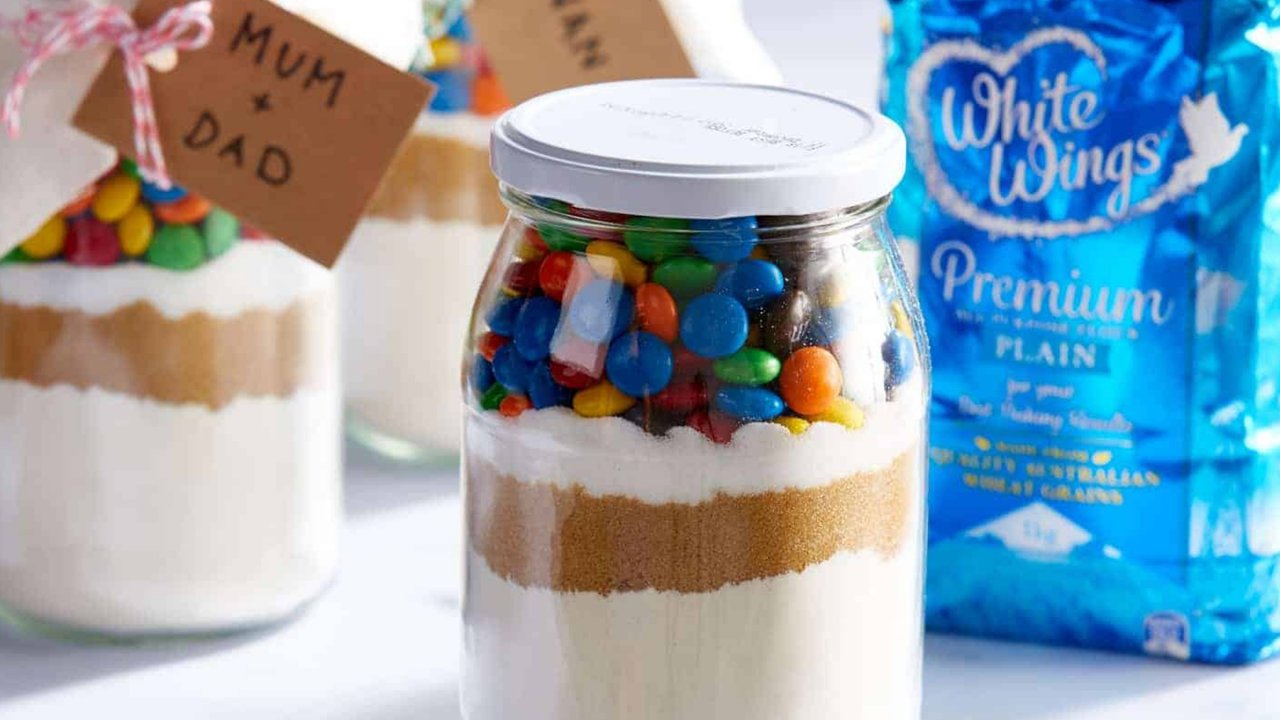 Last Minute Gift Idea - Cookie in a Jar!