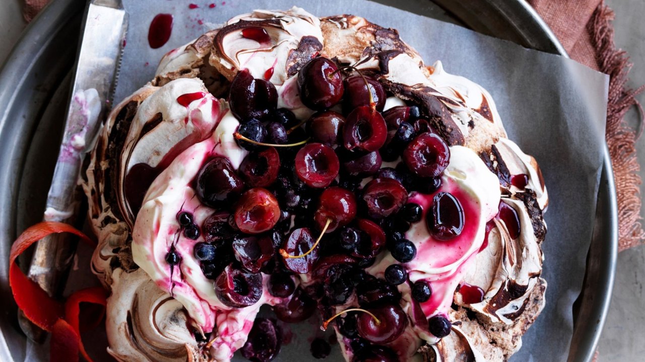 chocolate cherry berry pav